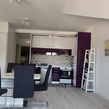 Apartmani Mia Sorajic Petrovac Exteriör bild
