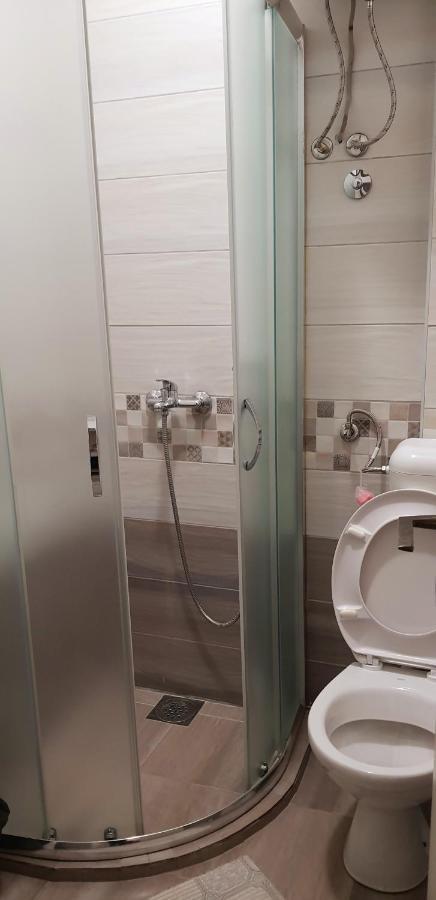 Apartmani Mia Sorajic Petrovac Exteriör bild
