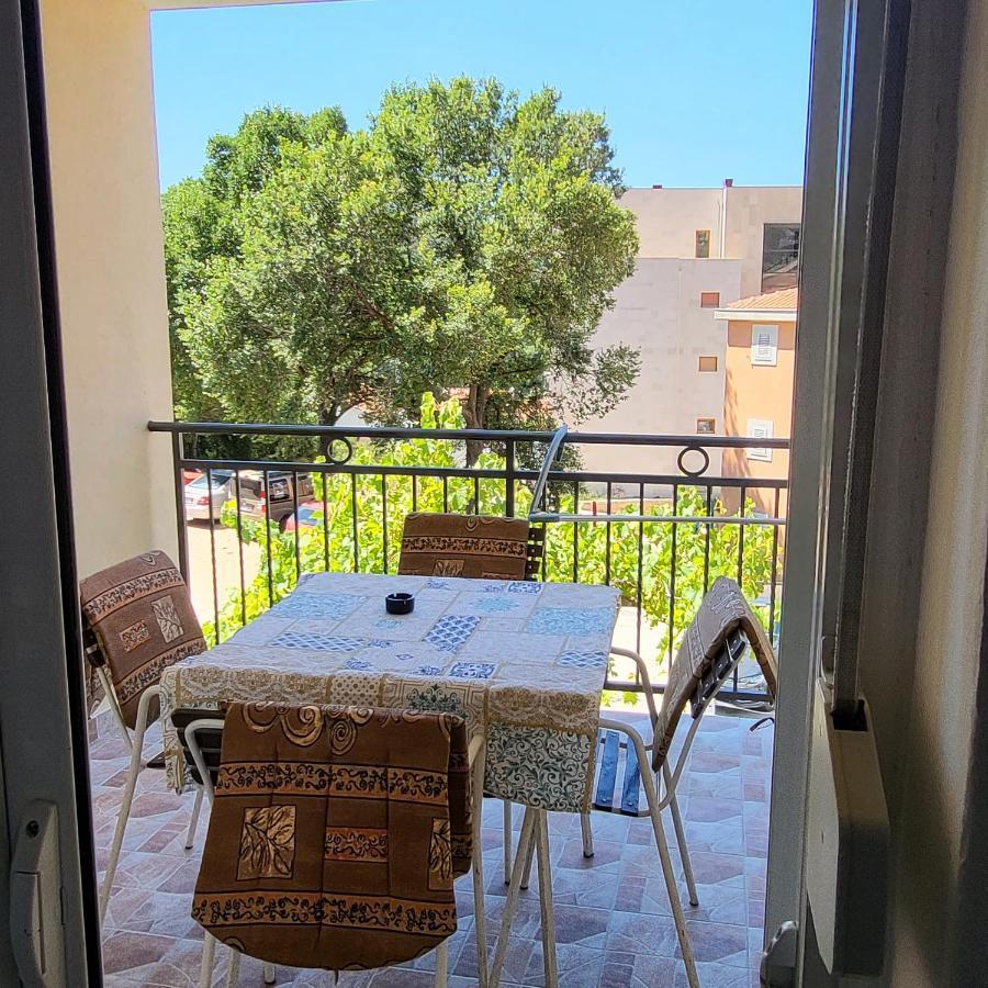 Apartmani Mia Sorajic Petrovac Exteriör bild