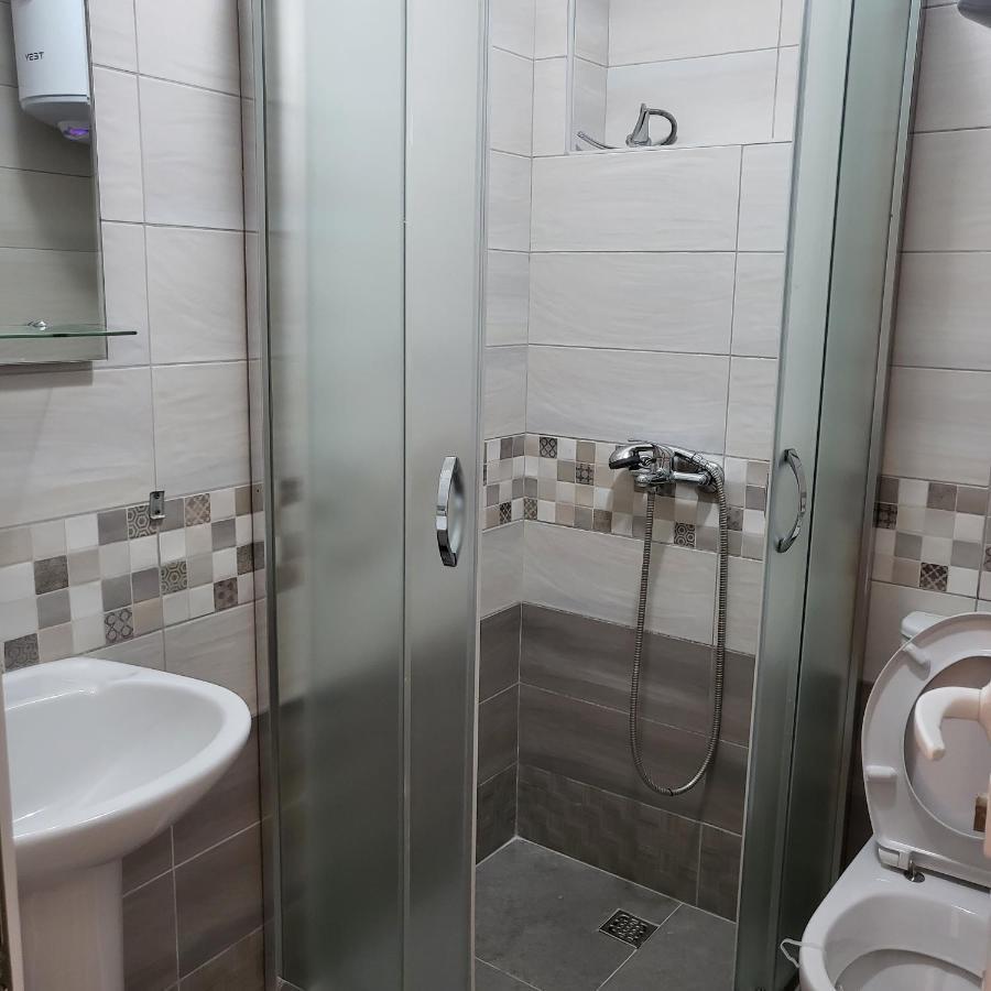 Apartmani Mia Sorajic Petrovac Exteriör bild