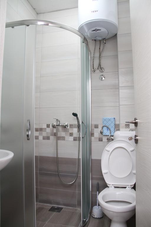 Apartmani Mia Sorajic Petrovac Exteriör bild